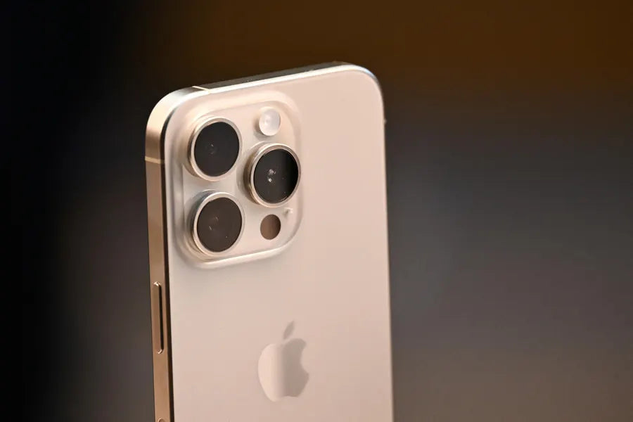 Bli iPhone 16 Pro (Me keste ose Cash)